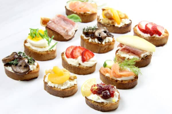 Selection of 40 savory canapés
